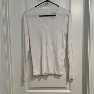 Women's White V-Neck Long Sleeve Top